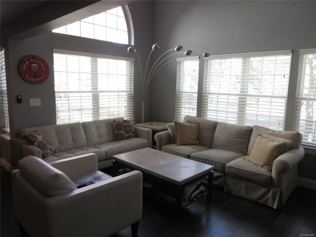 Foto del edificio - 6711 S Ivy Way
