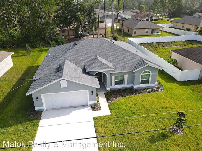 Foto del edificio - 3 br, 2 bath House - 35 Richardson Dr
