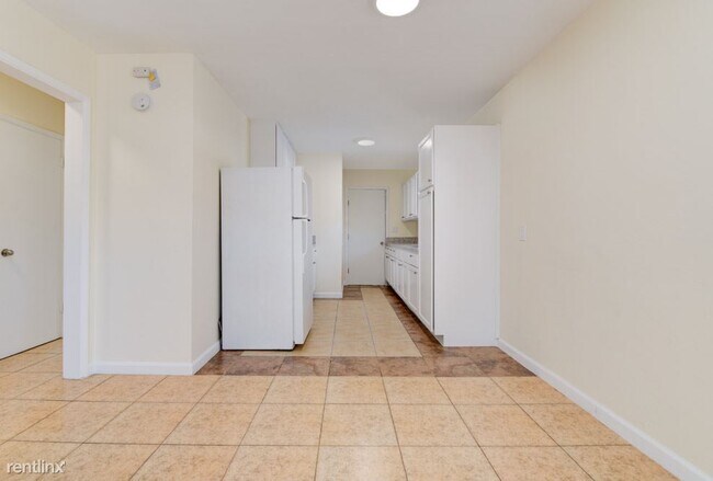 Foto del edificio - 2 br, 1 bath Duplex - 1810 East 16th Stree...