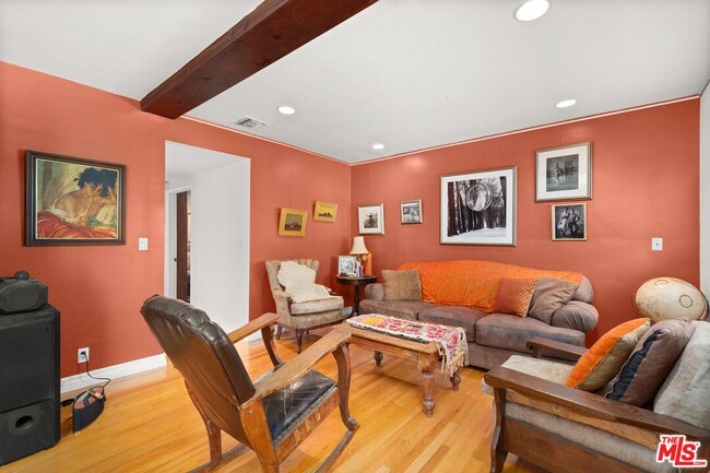 Building Photo - 22620 Dolorosa St