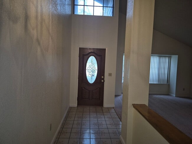 Building Photo - Adorable 3 bedroom 2 bath home