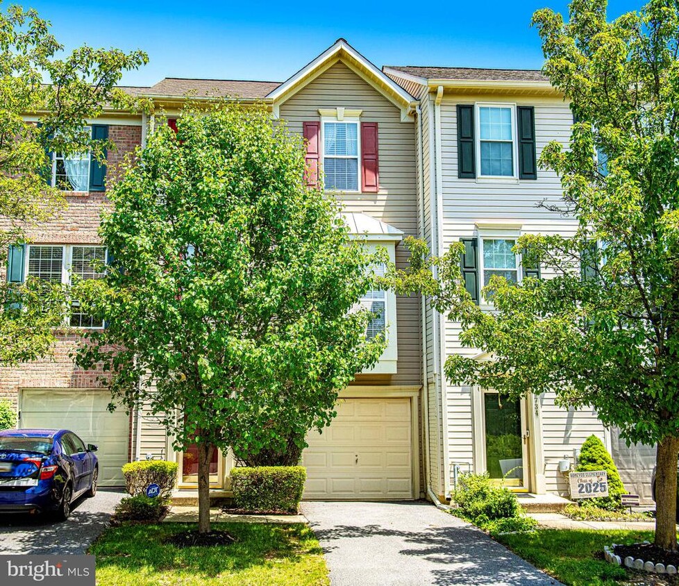 Primary Photo - 9736 Morningview Cir