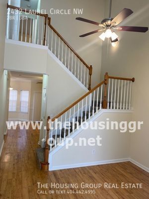 Building Photo - Atlanta Townhome Ready Now!!