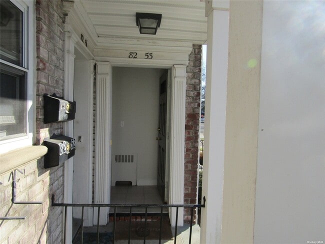 Building Photo - 82-53 Langdale St