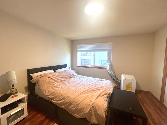 Foto del edificio - 933 N 105th St