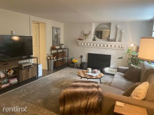 Building Photo - 2 br, 1 bath Duplex - 2140 N Thomas St