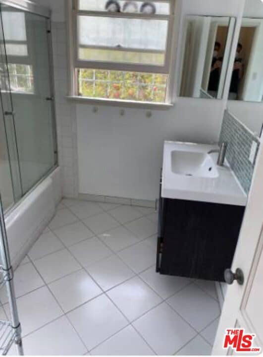 Foto del edificio - 3315 Caroline Ave