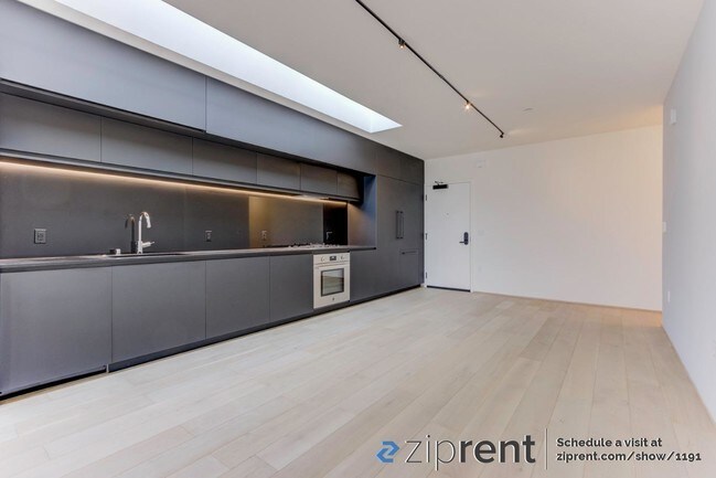 Foto del edificio - 241 10th St