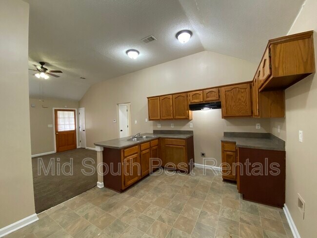 Foto del edificio - 5202 Chantilly Dr