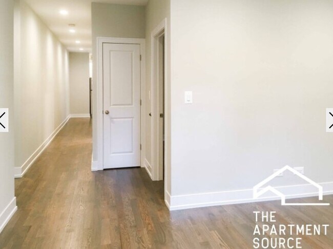 Foto del edificio - 4951 N Oakley Ave