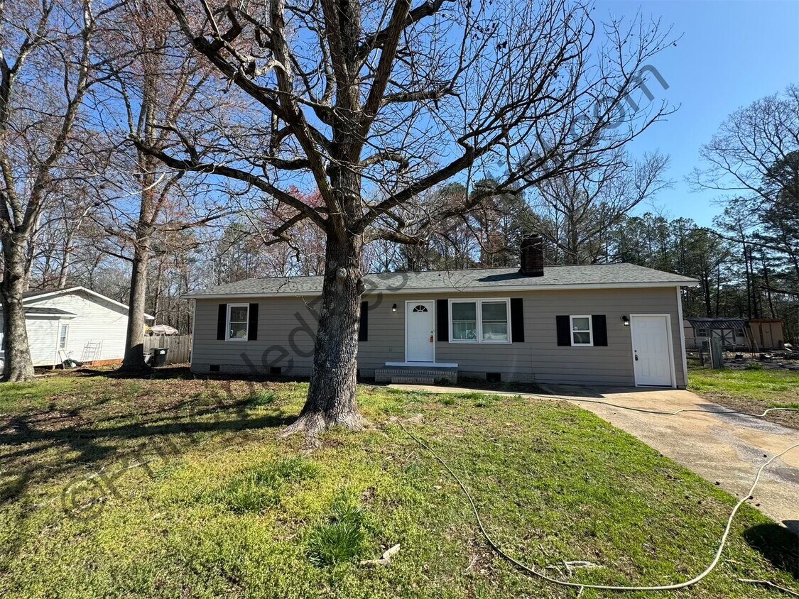 4911 Jamee Dr, Gastonia, NC 28056 House Rental in Gastonia, NC