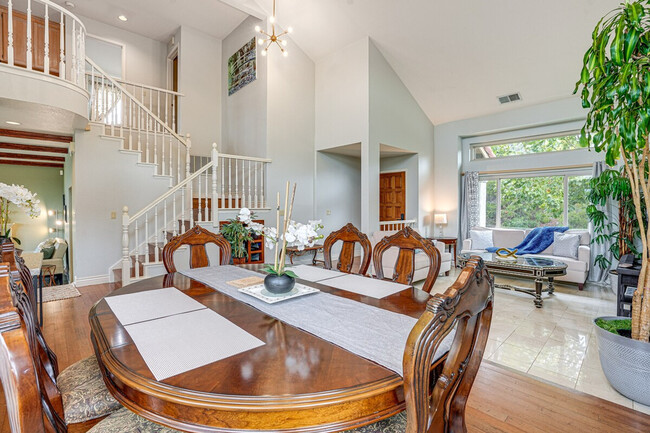 Building Photo - 182 Westminster Way