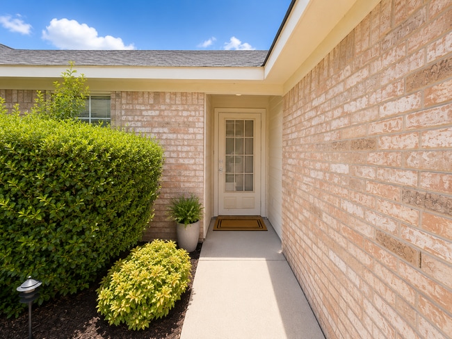 Photo - 203 Kenosha Drive House