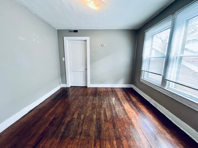 Foto del edificio - 1516 Norris Pl