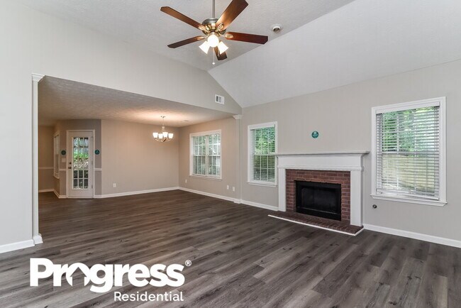 Foto del edificio - 414 Spring Falls Dr