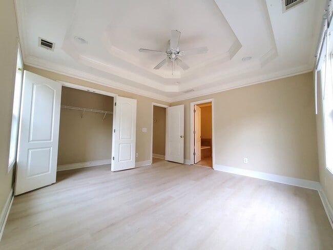 Building Photo - 1456 Kennesaw Dr NW