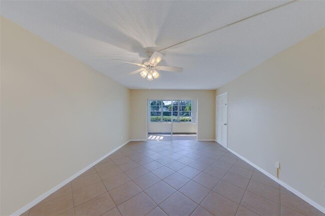 Building Photo - 8301 Bardmoor Blvd