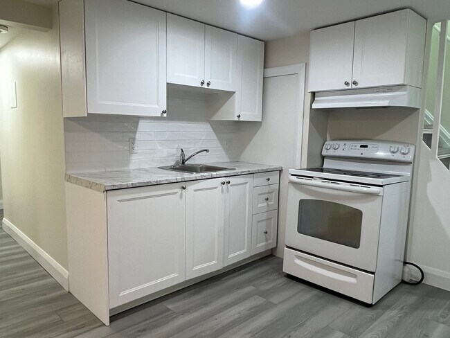 Photo du bâtiment - 944 Fairlawn Av