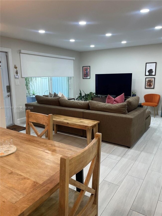 Foto del edificio - 6840 SW 45th Ln