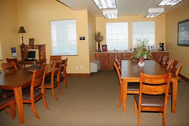 Deer Creek Apartments Rentals Spokane, WA