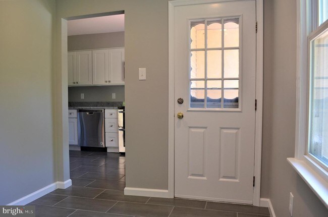 Foto del edificio - 9 Sandy Ridge Dr