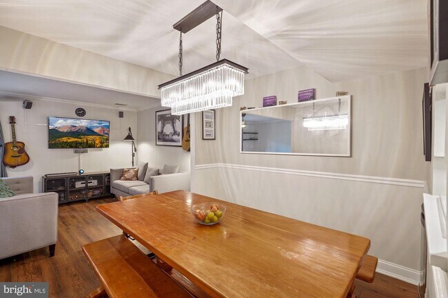 Foto del edificio - 2604 Glengyle Dr