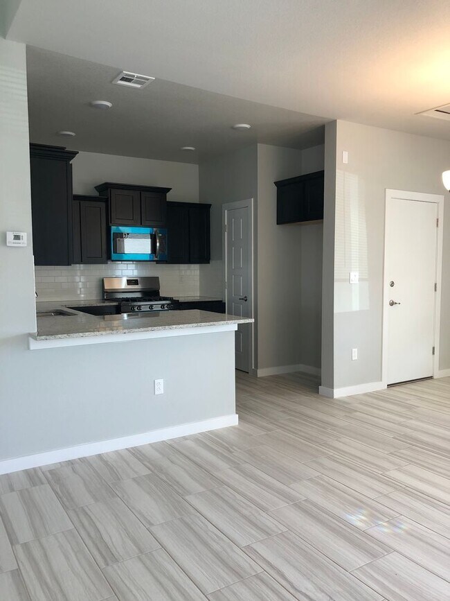 Foto del edificio - STYLISH EASTSIDE HOME