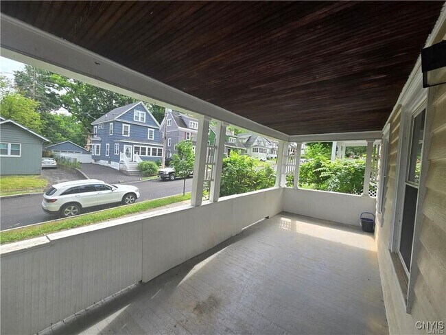 Foto del edificio - 306 Hillview Ave