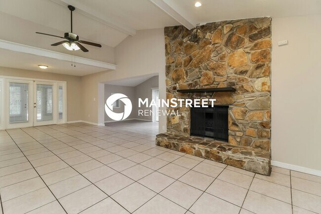 Foto del edificio - 4 Bedroom Pet-Friendly Home in Altamonte S...