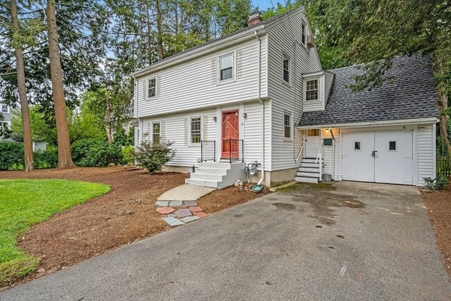 Photo - 14 Gleason Road Unit House