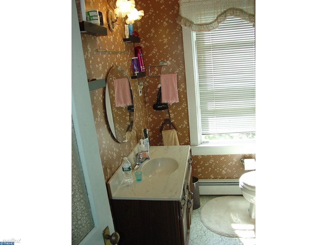 129 Crescent St, Penndel, PA 19047 House for Rent in Penndel, PA