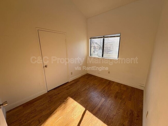 Building Photo - 3939 Madison Ave