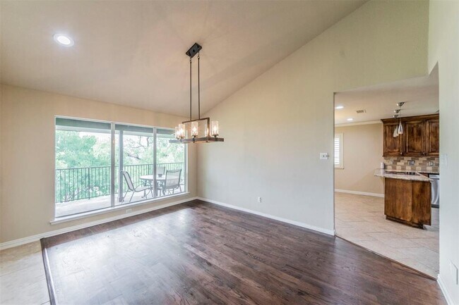 Foto del edificio - 239 Oak Hill Dr