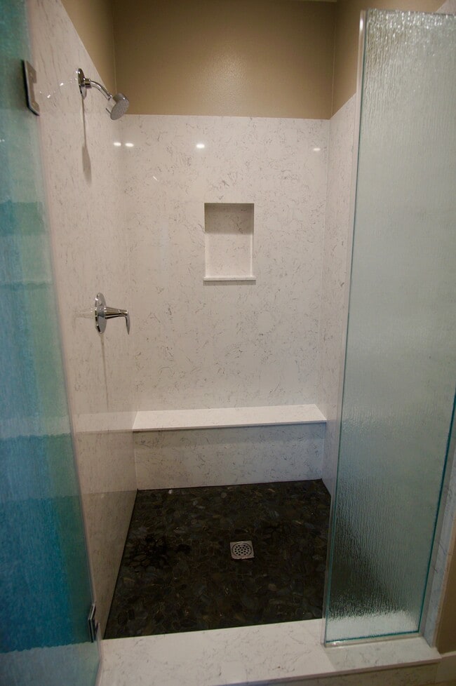 Building Photo - 1427 Wood St