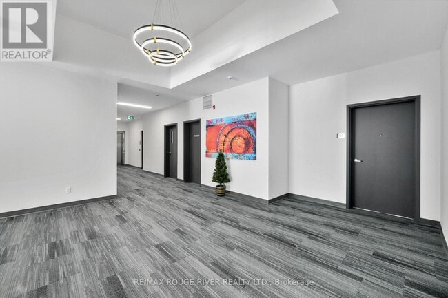 Building Photo - 415 King St W