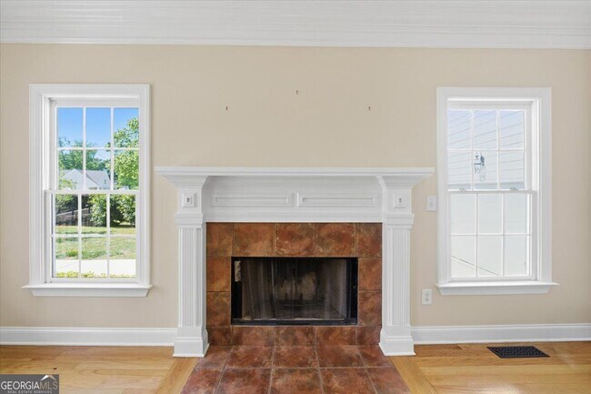 Building Photo - 728 Markhams Dr
