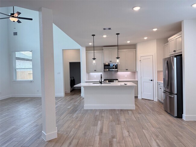 Foto del edificio - 2318 Garden Arbor Ln