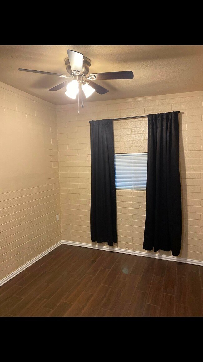 Foto del edificio - 236 N Saguaro Dr