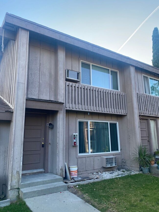 Foto del edificio - 2 story 2 bed, 1 1/2 bath Monticello Condo