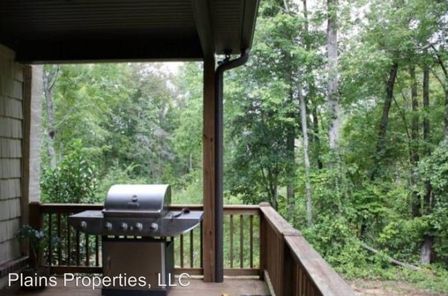 Building Photo - 5 br, 3 bath House - 1305 Cedar Creek Drive