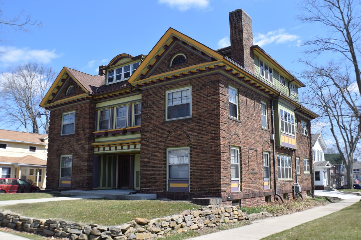 Primary Photo - 217 3rd St