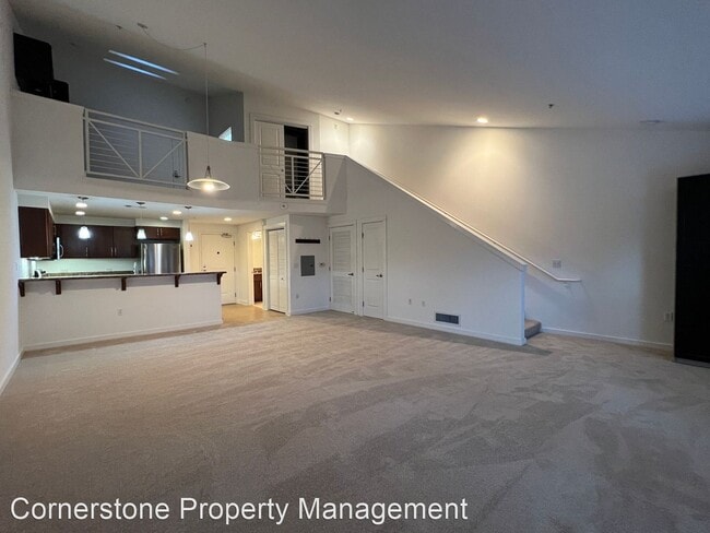 Building Photo - 1 br, 1.5 bath House - 125 Patterson St  #305
