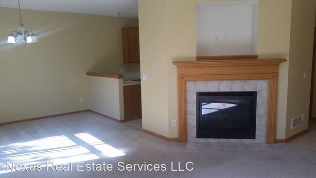Building Photo - 3 br, 2.5 bath House - 16949 90th Court N