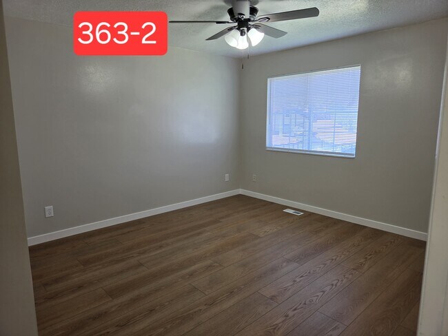 Foto del edificio - 363 W 1050 N