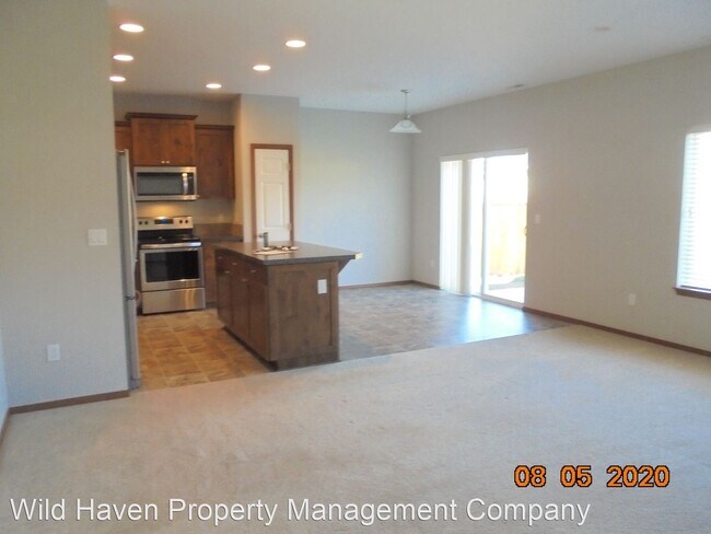 Foto del edificio - 3 br, 2.5 bath House - 1002 SE Elm Street