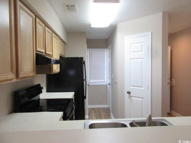 Foto del edificio - 4107 Pinehurst Cir