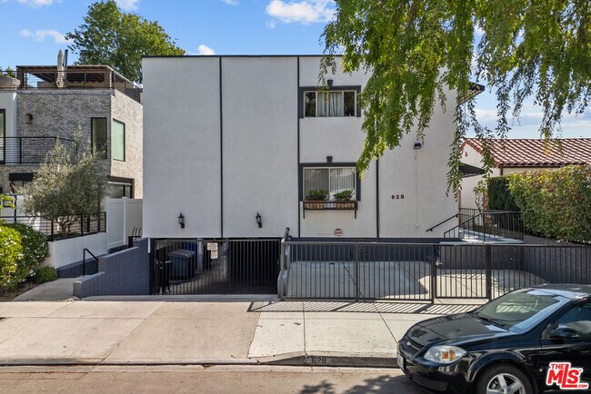 Foto del edificio - 628 Huntley Dr