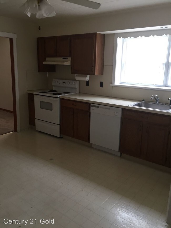 Building Photo - 3 br, 1.5 bath House - 269 Bowers Rd