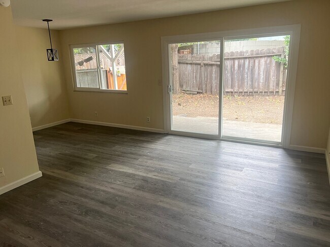 Building Photo - 3612 Jamison Way