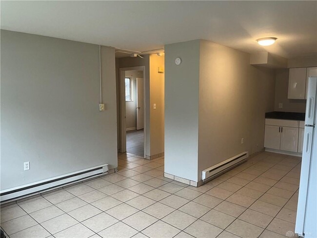 Foto del edificio - 445 Hunter Ave